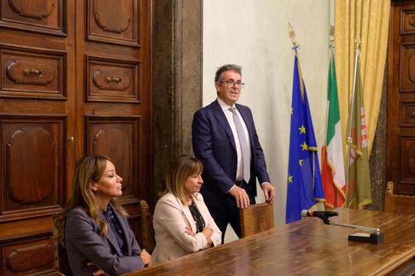 Volley, la Sir Susa Vim Perugia accolta in Regione da Donatella Tesei (foto) 27 Volley, la Sir Susa Vim Perugia accolta in Regione da Donatella Tesei (foto) 26