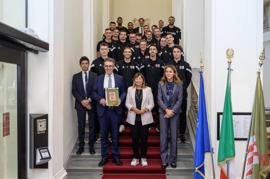 Volley, la Sir Susa Vim Perugia accolta in Regione da Donatella Tesei (foto) 15 Volley, la Sir Susa Vim Perugia accolta in Regione da Donatella Tesei (foto) 14
