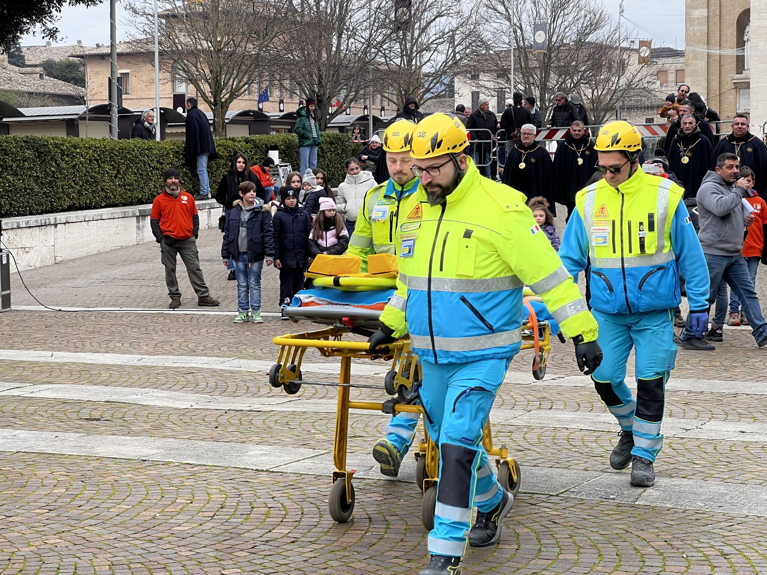 “Pet and technology for life”, piloti e conduttori a quattro zampe: successo a Santa Maria degli Angeli (foto+video) 6 “Pet and technology for life”, piloti e conduttori a quattro zampe: successo a Santa Maria degli Angeli (foto+video) 5