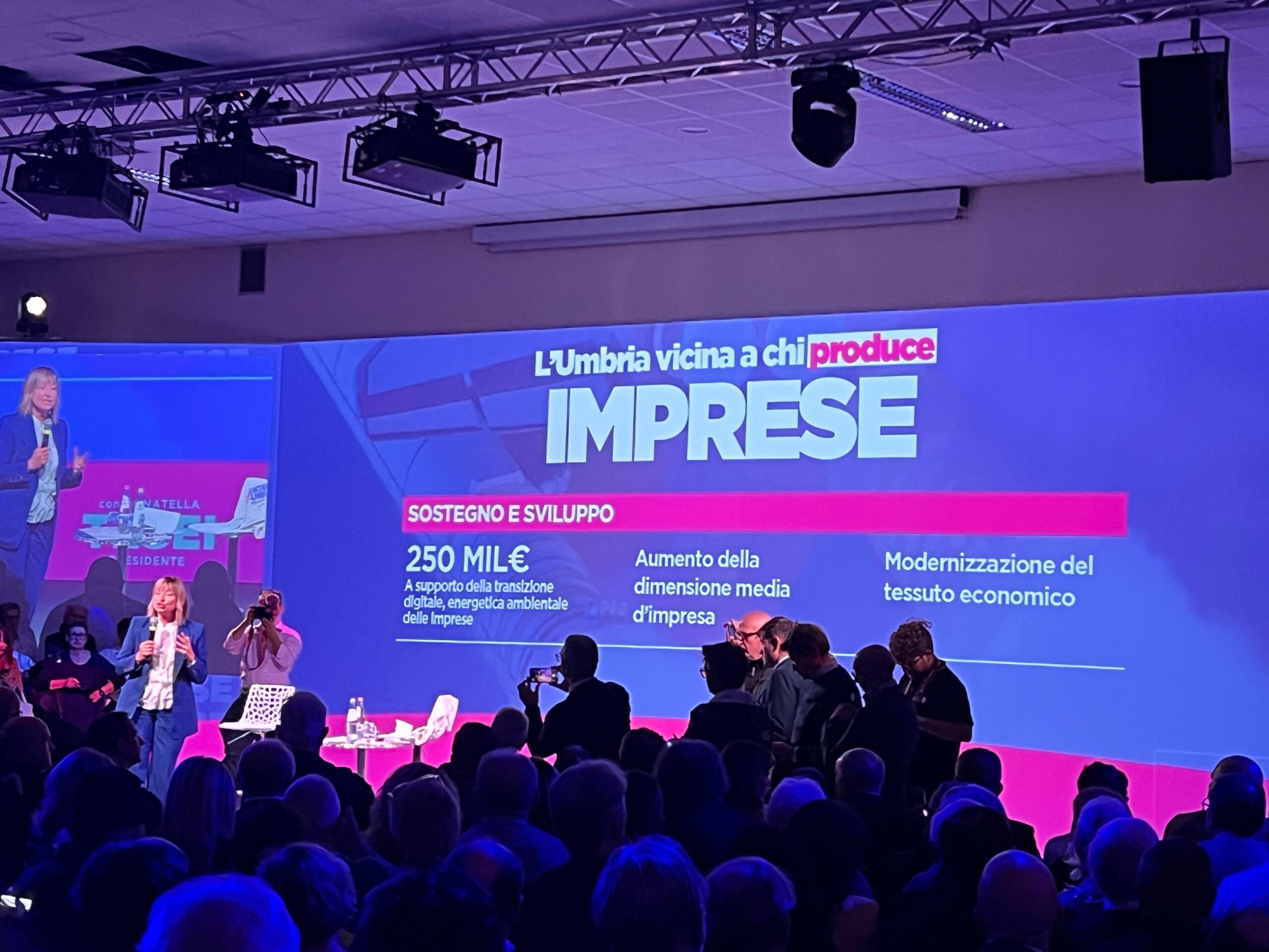 Donatella Tesei per il bis punta su sanità, turismo, infrastrutture, Trasimeno e agricoltura: "Dal 19 novembre continueremo a lavorare per la valorizzazione dell'Umbria" (foto+video) 48