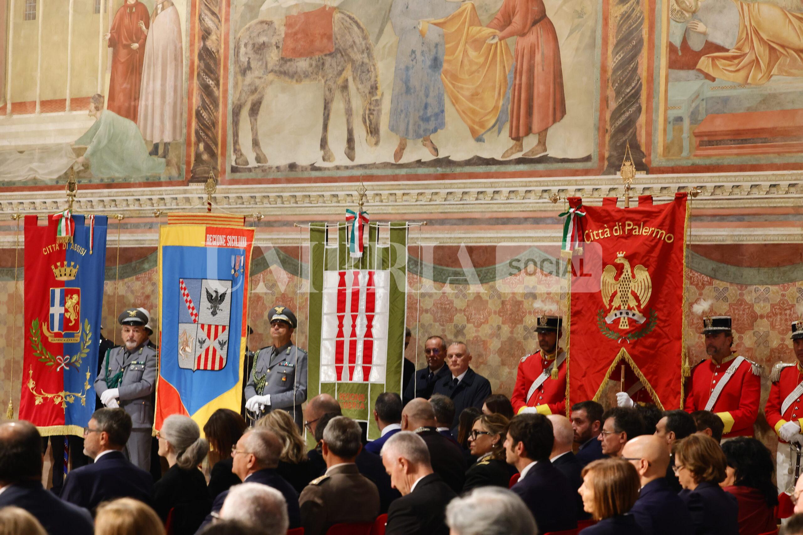 Festa di San Francesco Patrono d'Italia, la Sicilia protagonista: Lagalla riaccende la lampada 14 Festa di San Francesco Patrono d'Italia, la Sicilia protagonista: Lagalla riaccende la lampada 13