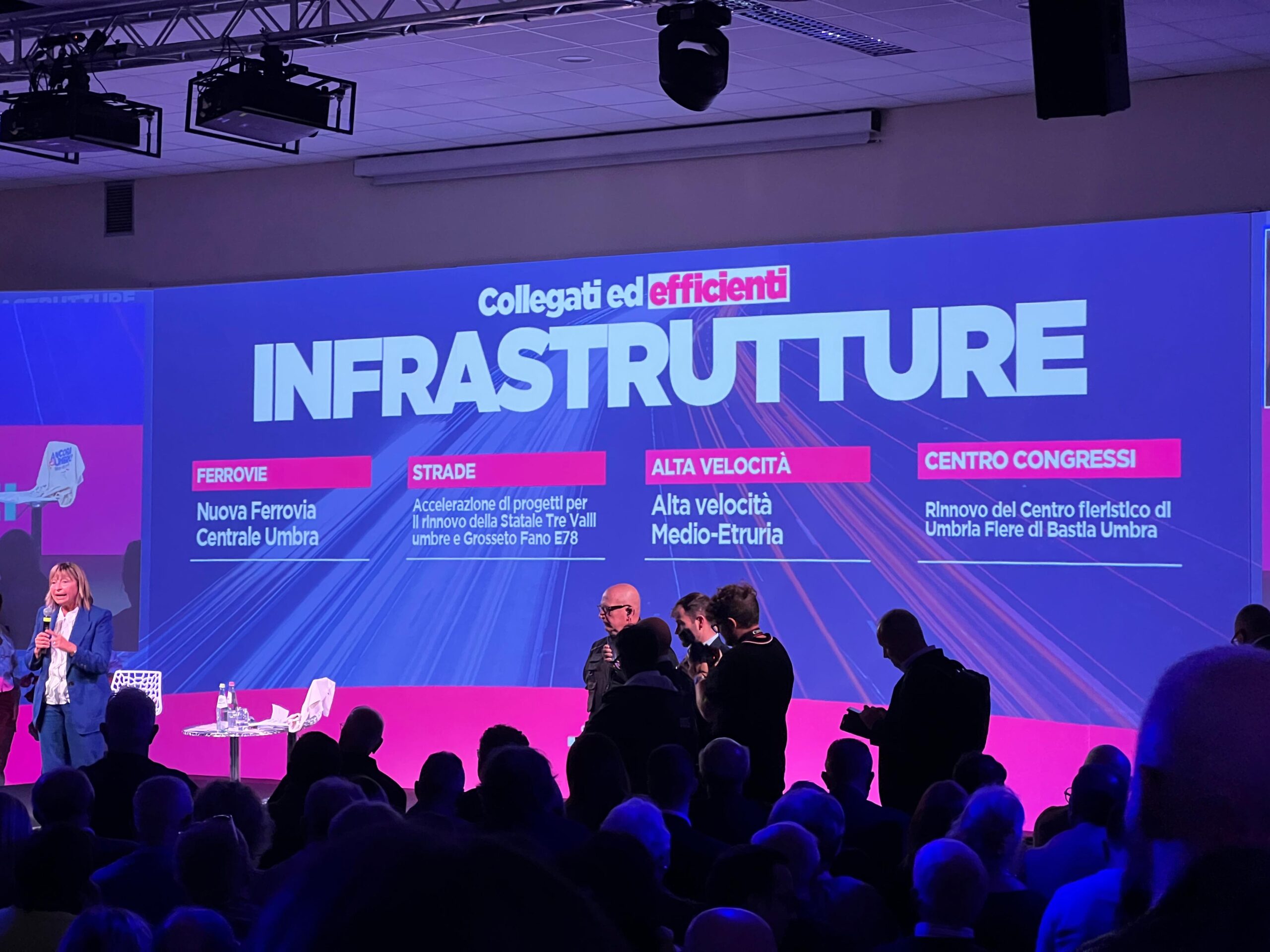 Donatella Tesei per il bis punta su sanità, turismo, infrastrutture, Trasimeno e agricoltura: "Dal 19 novembre continueremo a lavorare per la valorizzazione dell'Umbria" (foto+video) 52