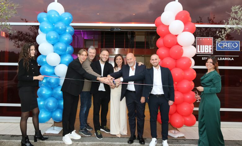 Esperienza e radici umbre nel nuovo Lube Creo store di Caldarola: inaugurata l'attività della famiglia Scota (foto) 2 Esperienza e radici umbre nel nuovo Lube Creo store di Caldarola: inaugurata l'attività della famiglia Scota (foto) 1