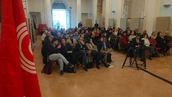Trasporti umbri al centro dello sviluppo: siglato il "Patto per l’amore dei trasporti" 4 Trasporti umbri al centro dello sviluppo: siglato il "Patto per l’amore dei trasporti" 3