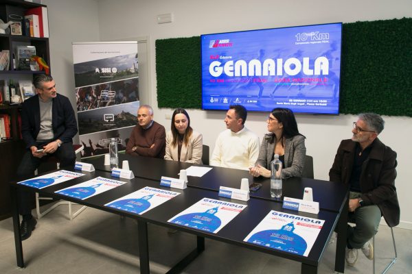 Presentata negli studi di BN COM la Gennaiola 2026: la gara il 25 gennaio, è già record di iscritti (foto+video) 123 Presentata negli studi di BN COM la Gennaiola 2026: la gara il 25 gennaio, è già record di iscritti (foto+video) 122