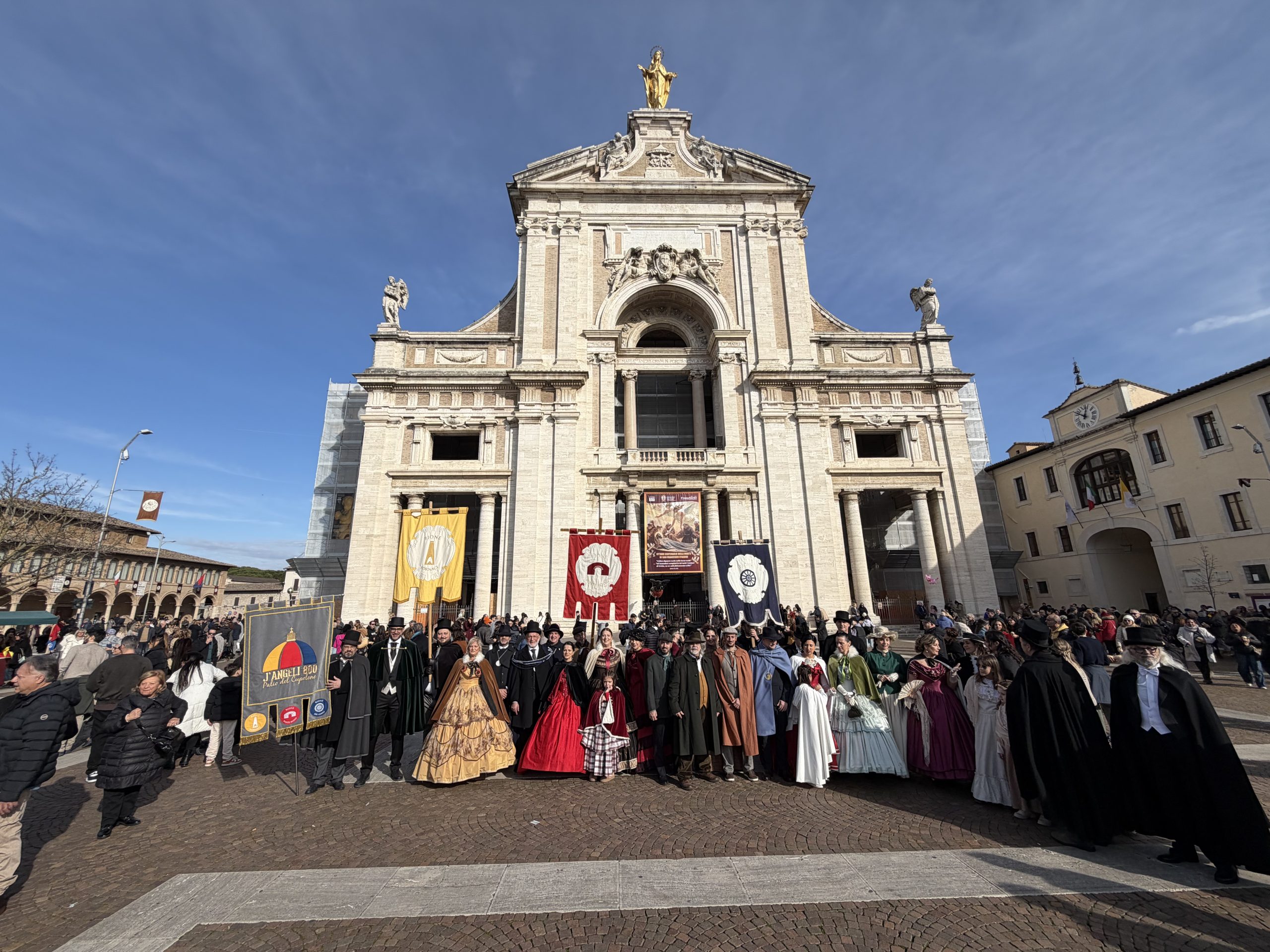 Grande festa a Santa Maria degli Angeli per il Piatto di Sant’Antonio (foto) 108 Grande festa a Santa Maria degli Angeli per il Piatto di Sant’Antonio (foto) 107
