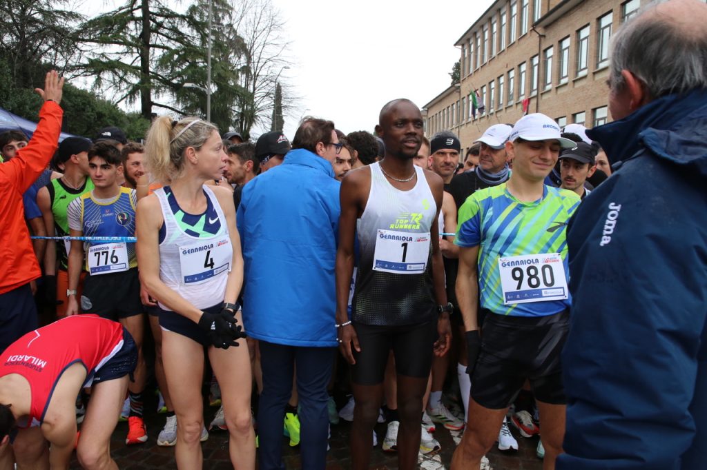 Gennaiola 2026: grande successo a Santa Maria degli Angeli. Trionfano Simon Kibet e Melissa Fracassini (foto+video) 41 Gennaiola 2026: grande successo a Santa Maria degli Angeli. Trionfano Simon Kibet e Melissa Fracassini (foto+video) 40