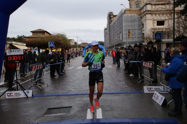 Gennaiola 2026: grande successo a Santa Maria degli Angeli. Trionfano Simon Kibet e Melissa Fracassini (foto+video) 169 Gennaiola 2026: grande successo a Santa Maria degli Angeli. Trionfano Simon Kibet e Melissa Fracassini (foto+video) 168
