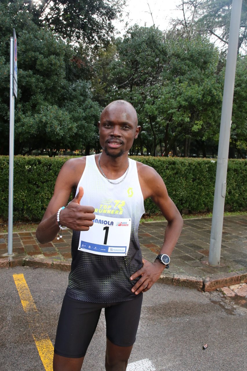 Gennaiola 2026: grande successo a Santa Maria degli Angeli. Trionfano Simon Kibet e Melissa Fracassini (foto+video) 73 Gennaiola 2026: grande successo a Santa Maria degli Angeli. Trionfano Simon Kibet e Melissa Fracassini (foto+video) 72