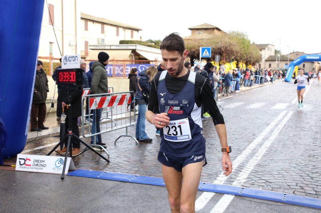 Gennaiola 2026: grande successo a Santa Maria degli Angeli. Trionfano Simon Kibet e Melissa Fracassini (foto+video) 79 Gennaiola 2026: grande successo a Santa Maria degli Angeli. Trionfano Simon Kibet e Melissa Fracassini (foto+video) 78