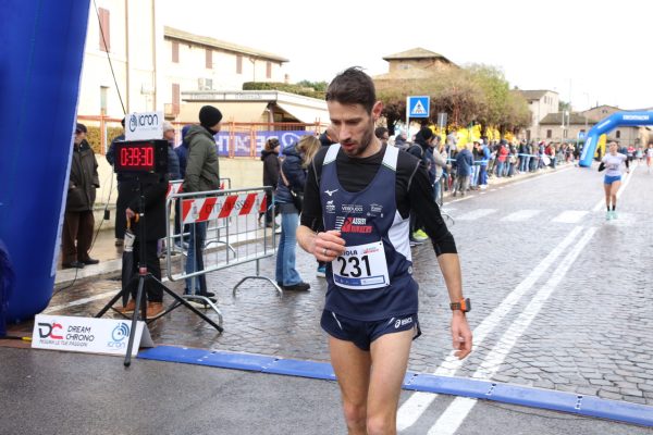 Gennaiola 2026: grande successo a Santa Maria degli Angeli. Trionfano Simon Kibet e Melissa Fracassini (foto+video) 177 Gennaiola 2026: grande successo a Santa Maria degli Angeli. Trionfano Simon Kibet e Melissa Fracassini (foto+video) 176