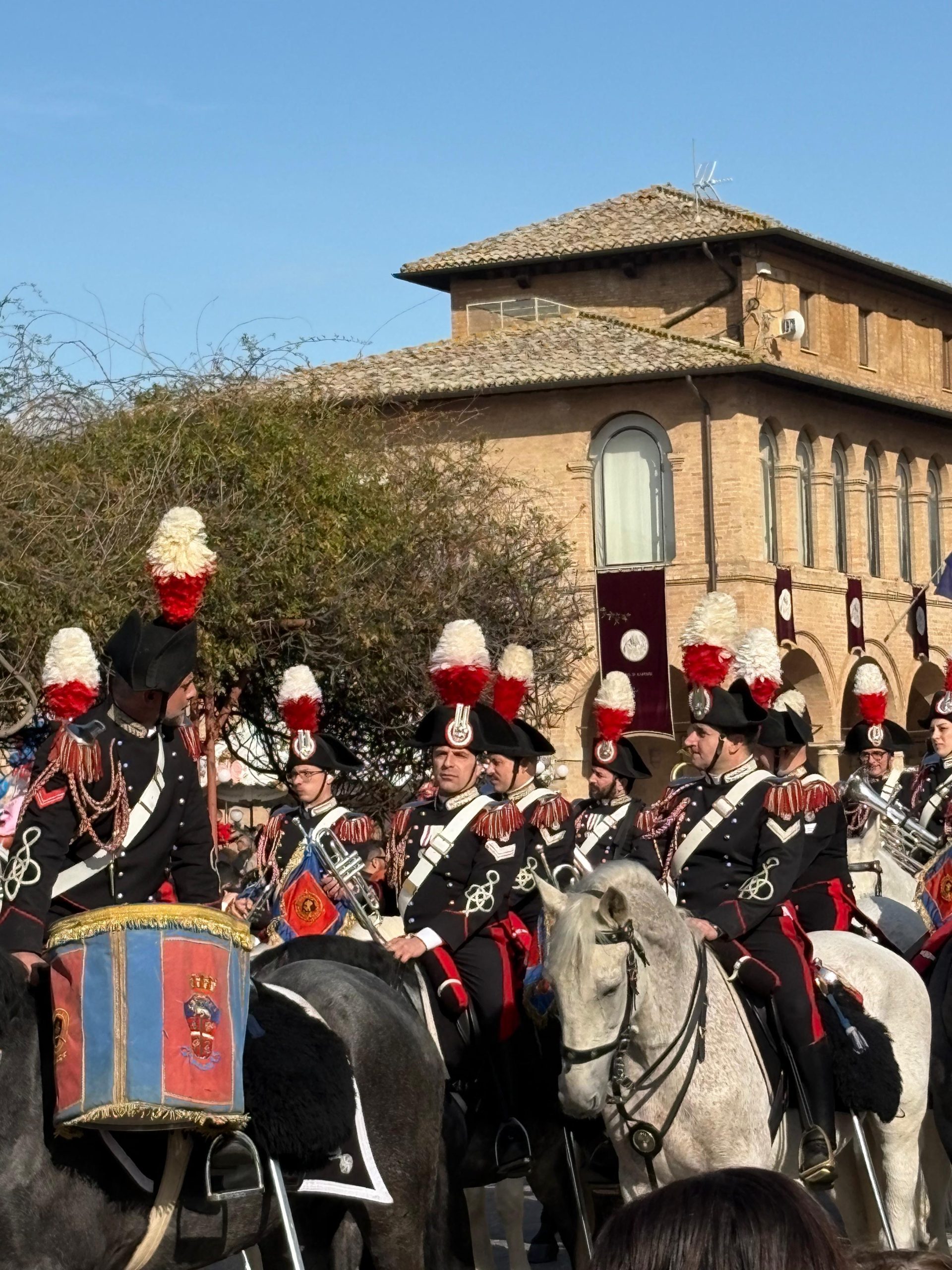 Grande festa a Santa Maria degli Angeli per il Piatto di Sant’Antonio (foto) 52 Grande festa a Santa Maria degli Angeli per il Piatto di Sant’Antonio (foto) 51