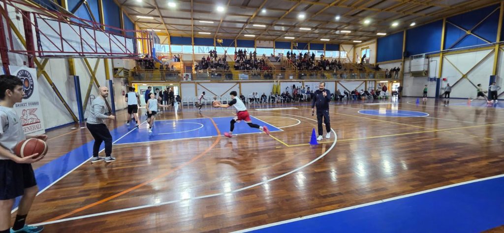 Grande successo ieri a Gubbio per l'apertura del Jr. NBA WNBA FIP (foto) 26 Grande successo ieri a Gubbio per l'apertura del Jr. NBA WNBA FIP (foto) 25