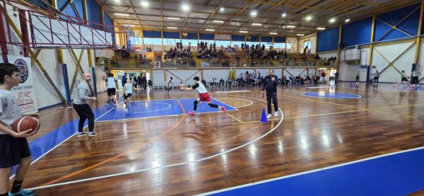Grande successo ieri a Gubbio per l'apertura del Jr. NBA WNBA FIP (foto) 52 Grande successo ieri a Gubbio per l'apertura del Jr. NBA WNBA FIP (foto) 51