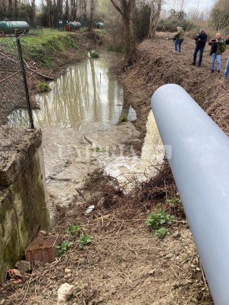 Trasimeno, al via l’immissione da Montedoglio: 200 litri al secondo per il rilancio del lago (foto) 7