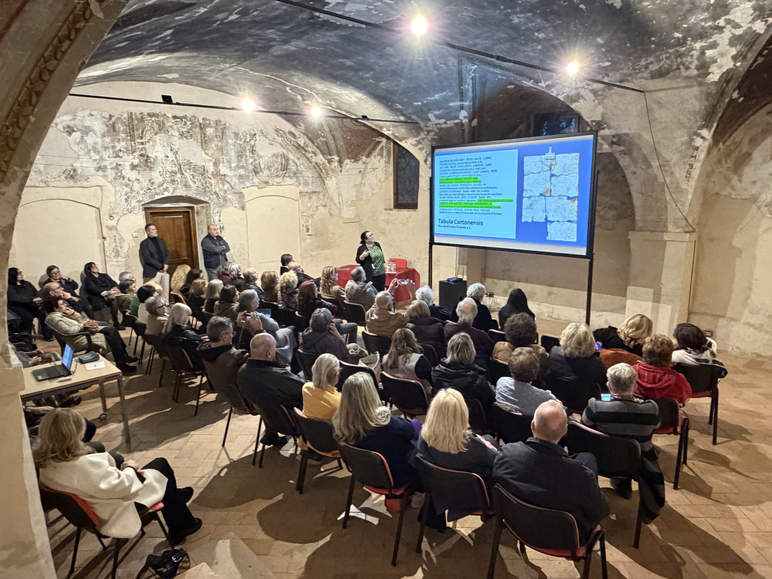 Successo a Bettona per il convegno “Donne nella società etrusca” (foto) 14 Successo a Bettona per il convegno “Donne nella società etrusca” (foto) 13