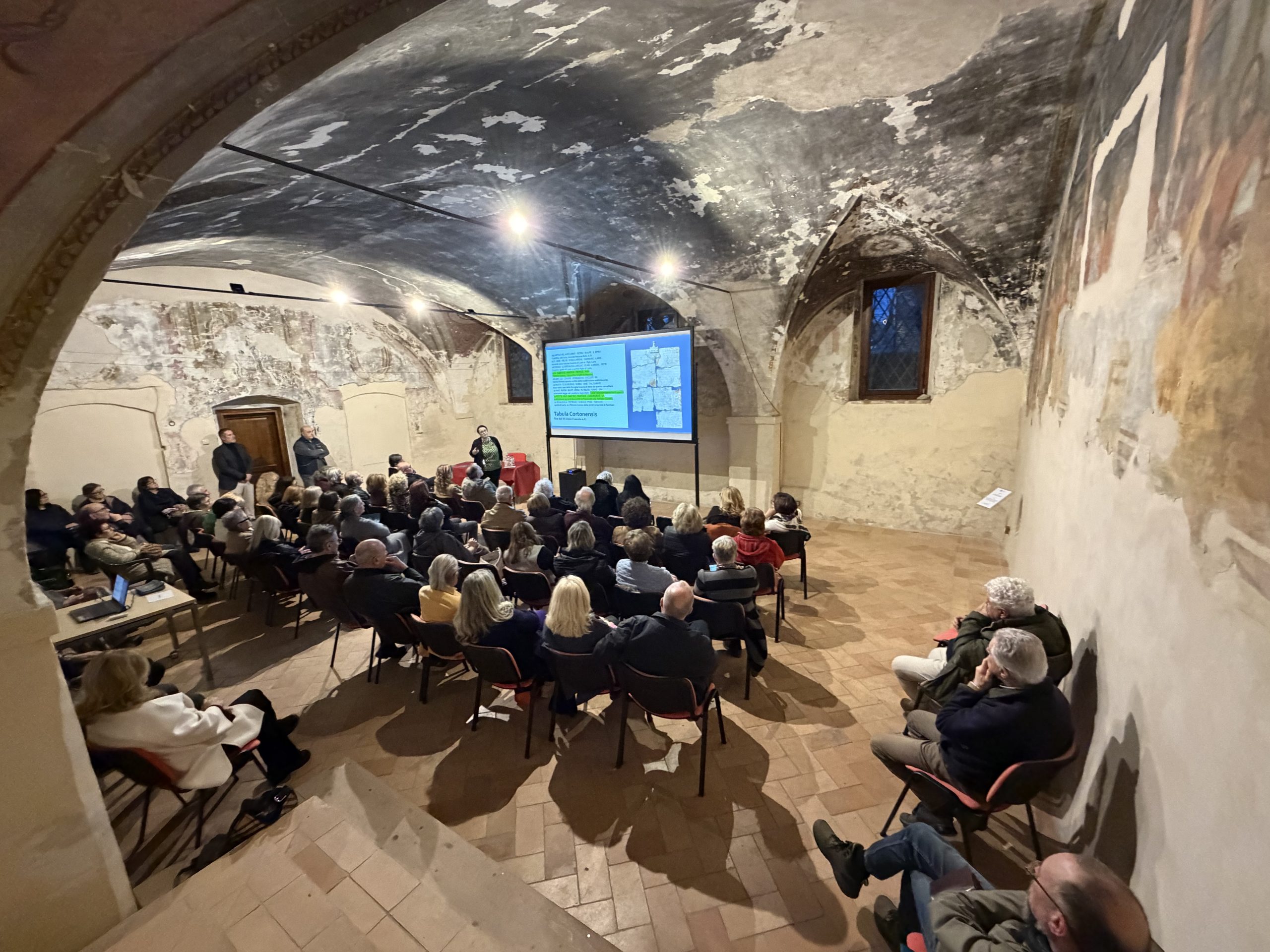 Successo a Bettona per il convegno “Donne nella società etrusca” (foto) 16 Successo a Bettona per il convegno “Donne nella società etrusca” (foto) 15
