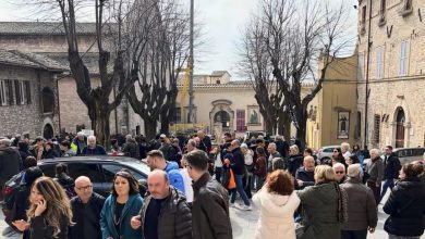 Assisi, Ostensione di San Francesco: organizzazione apprezzata, residenti chiedono attenzione al centro 23