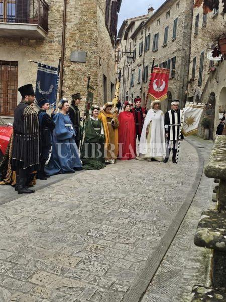 Perugia Storica 2026: trionfa Porta Sant’Angelo tra motori d’epoca e rievocazione storica (foto) 3