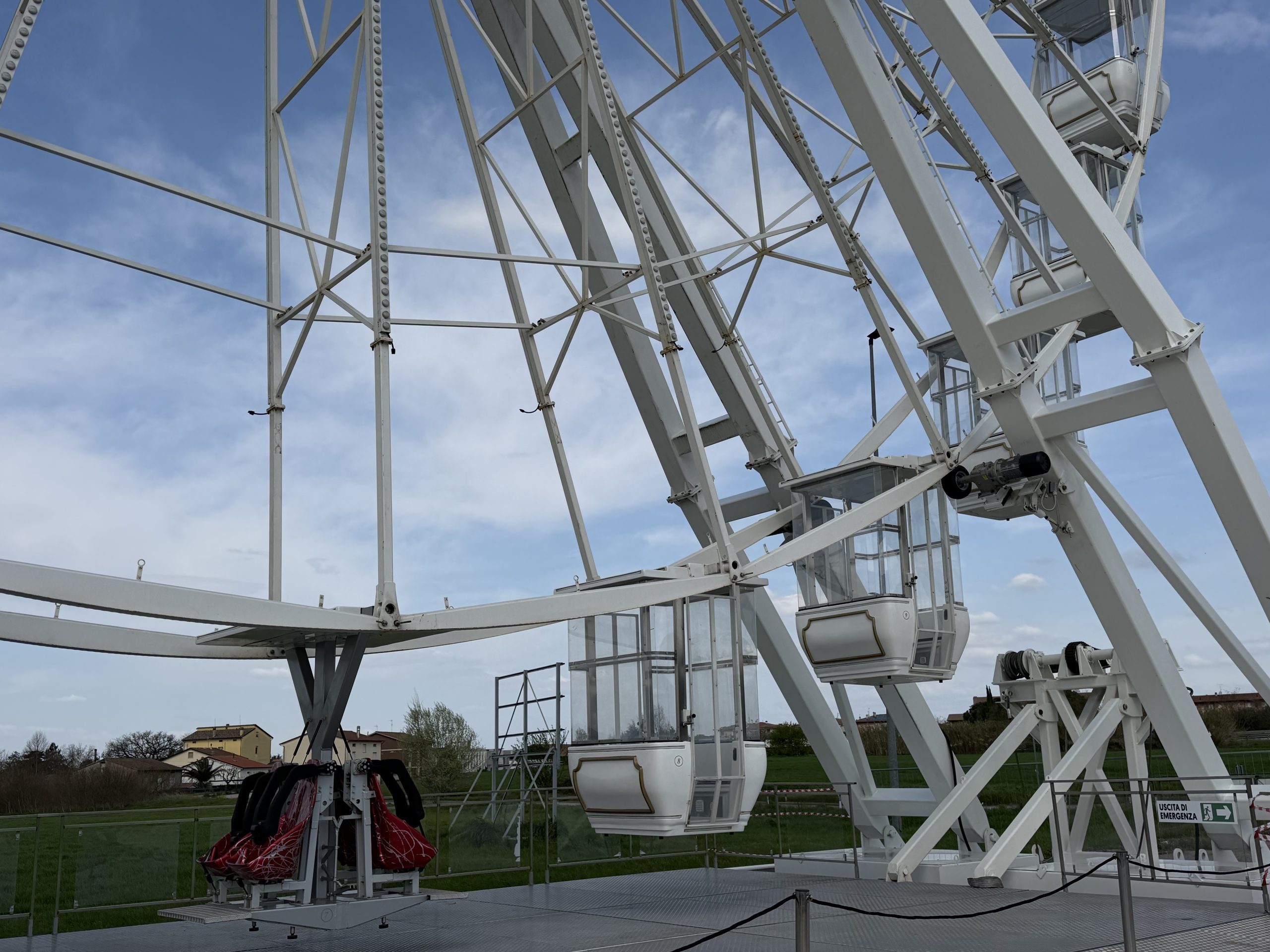 Inaugurata la ruota panoramica ad Assisi, da oggi aperta e operativa (foto e video) 7 Inaugurata la ruota panoramica ad Assisi, da oggi aperta e operativa (foto e video) 6