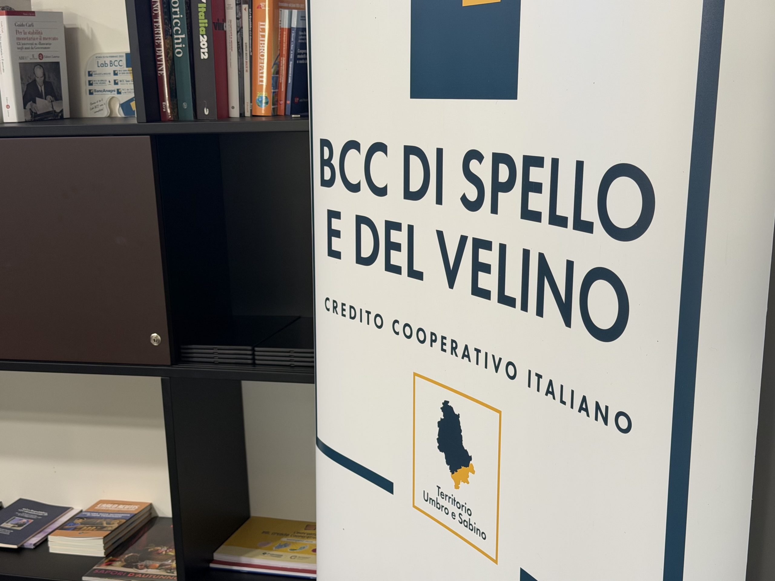 Convenzione rinnovata tra BCC Spello e Fondazione antiusura (foto+video) 11 Convenzione rinnovata tra BCC Spello e Fondazione antiusura (foto+video) 10
