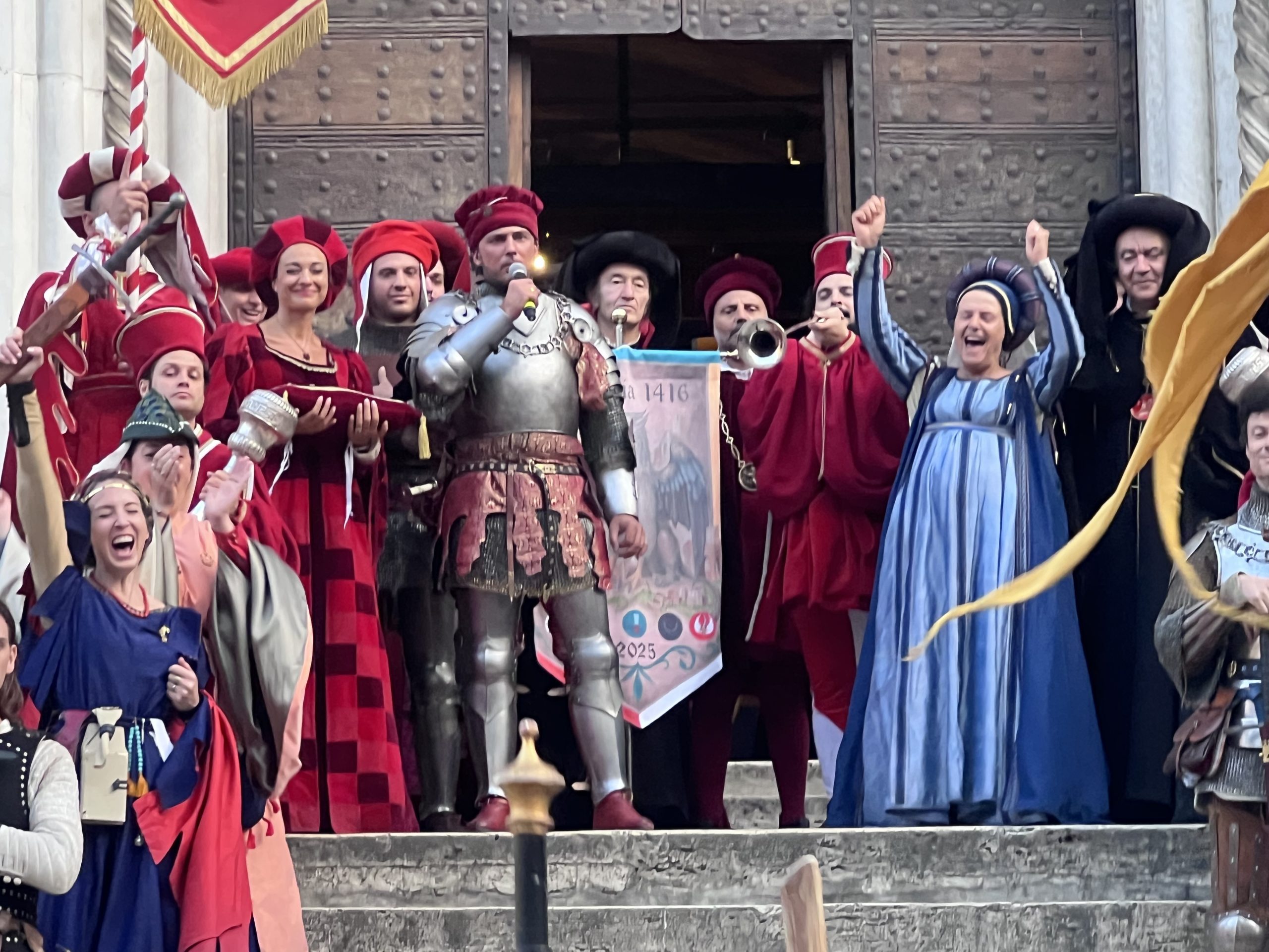 Perugia 1416, ecco l’edizione 2026: dal 5 al 7 giugno torna la grande rievocazione storica (foto+video) 5 Perugia 1416, ecco l’edizione 2026: dal 5 al 7 giugno torna la grande rievocazione storica (foto+video) 4