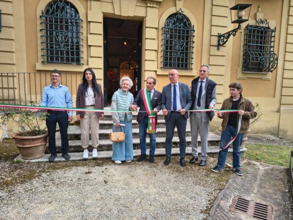 RosaFidelia 2026 inaugura a Spello: Villa Fidelia capitale della rosa e della sostenibilità 4 RosaFidelia 2026 inaugura a Spello: Villa Fidelia capitale della rosa e della sostenibilità 3