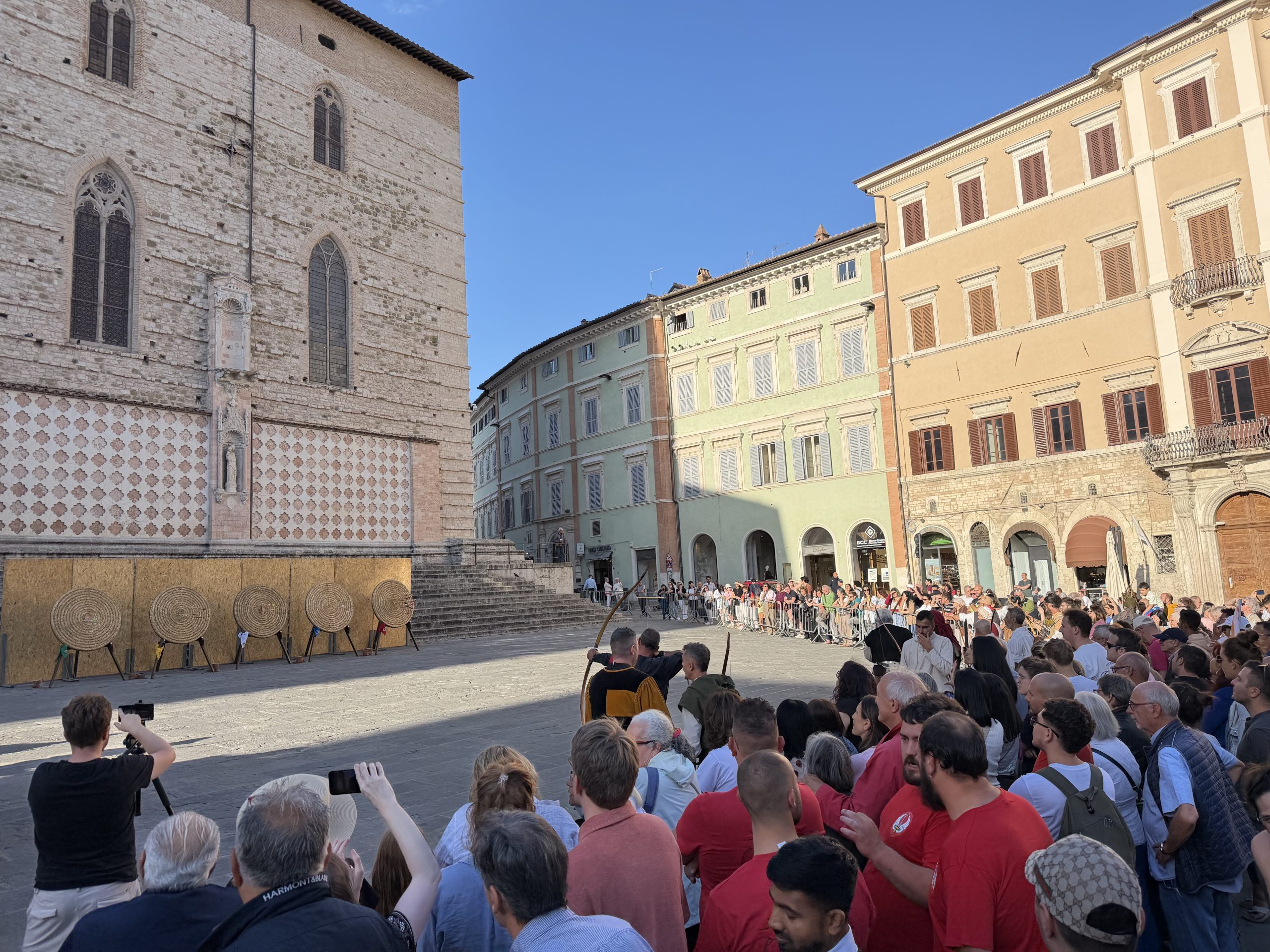 Perugia 1416 al via con l’undicesima edizione: incanta il teatro in piazza (foto) 33