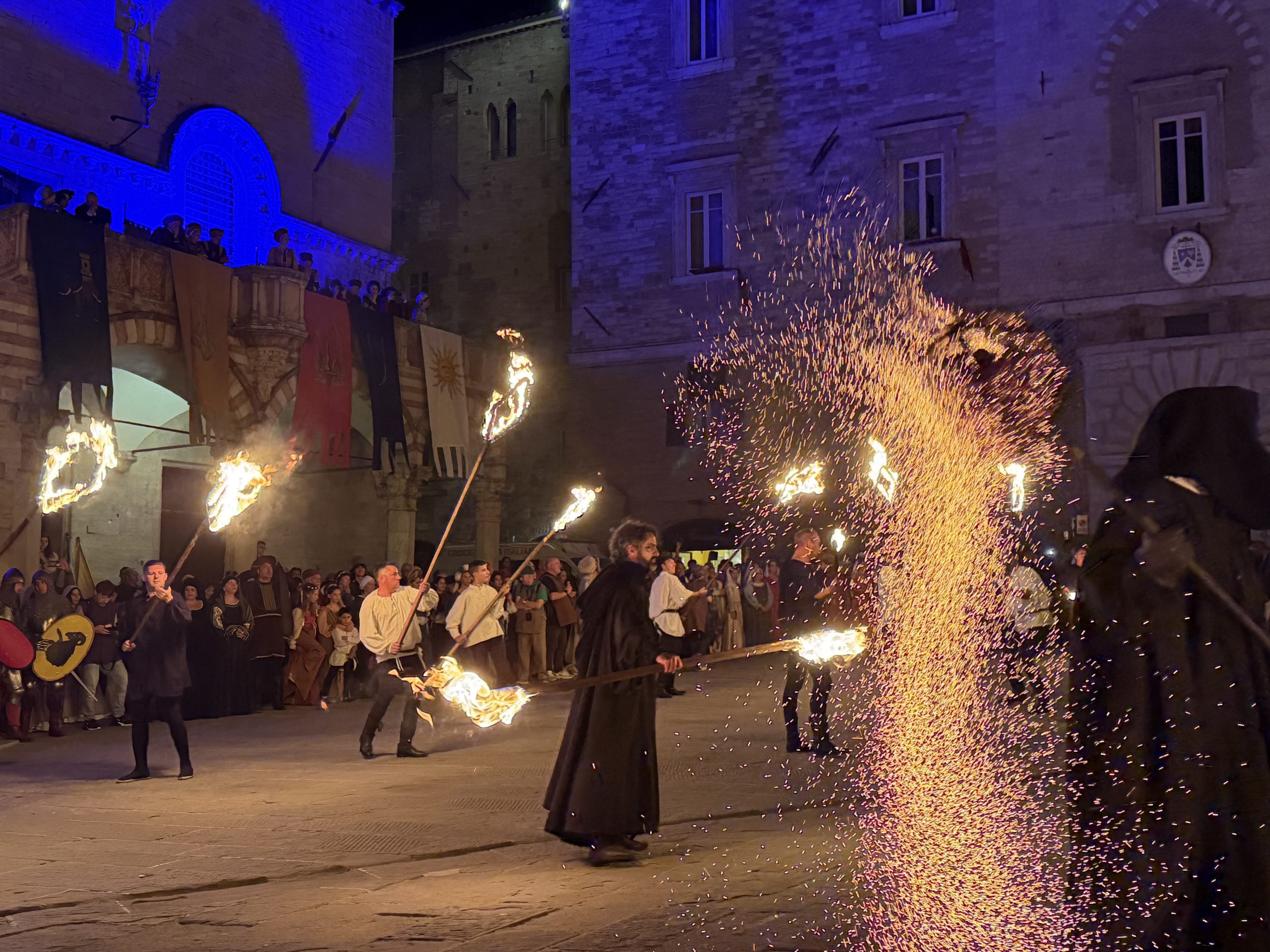 Perugia 1416, il Palio lo vince il Magnifico Rione di Porta Santa Susanna (foto) 8 Perugia 1416, il Palio lo vince il Magnifico Rione di Porta Santa Susanna (foto) 7