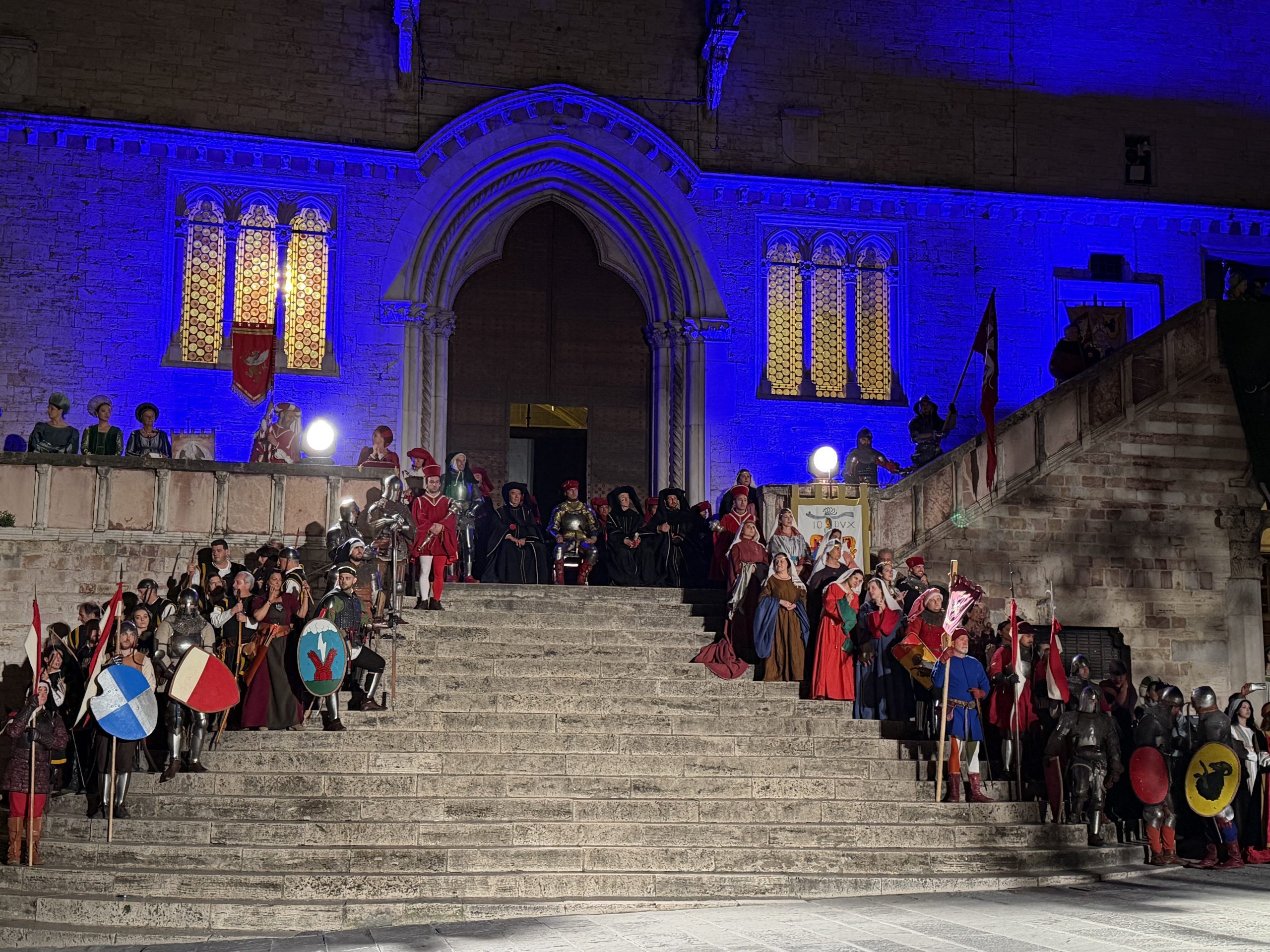 Perugia 1416, il Palio lo vince il Magnifico Rione di Porta Santa Susanna (foto) 28 Perugia 1416, il Palio lo vince il Magnifico Rione di Porta Santa Susanna (foto) 27