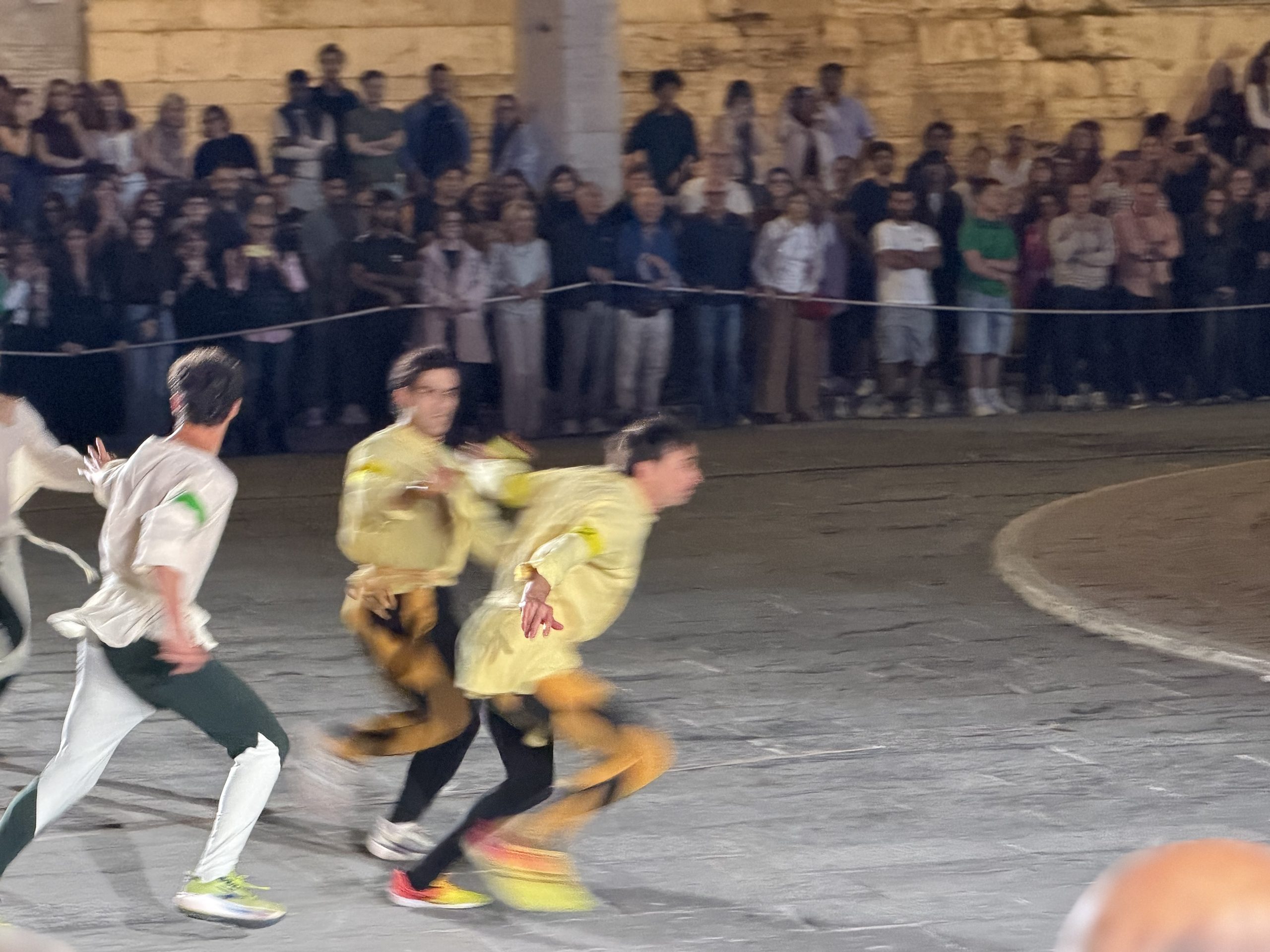 Perugia 1416, il Palio lo vince il Magnifico Rione di Porta Santa Susanna (foto) 36 Perugia 1416, il Palio lo vince il Magnifico Rione di Porta Santa Susanna (foto) 35