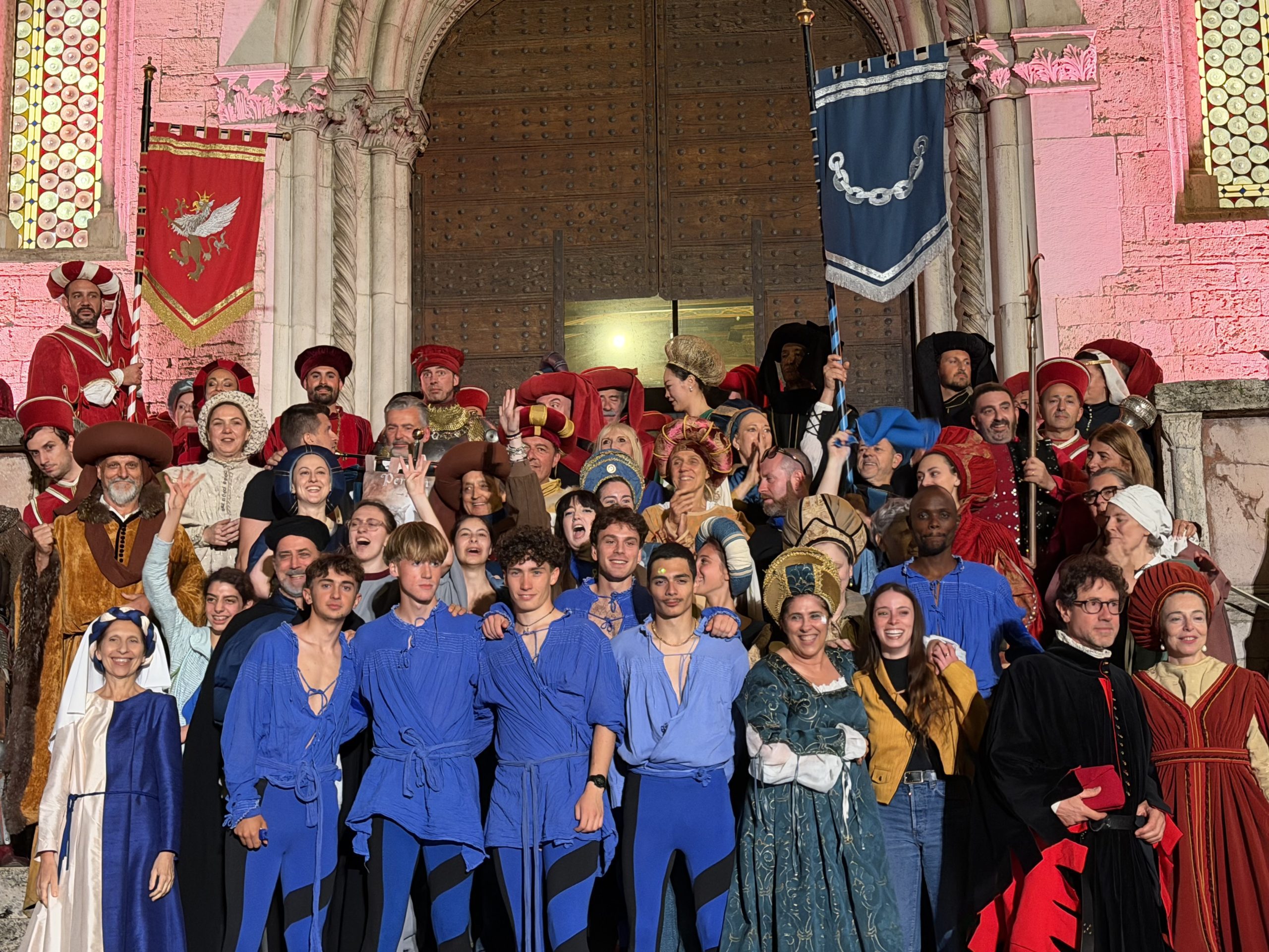 Perugia 1416, il Palio lo vince il Magnifico Rione di Porta Santa Susanna (foto) 54 Perugia 1416, il Palio lo vince il Magnifico Rione di Porta Santa Susanna (foto) 53