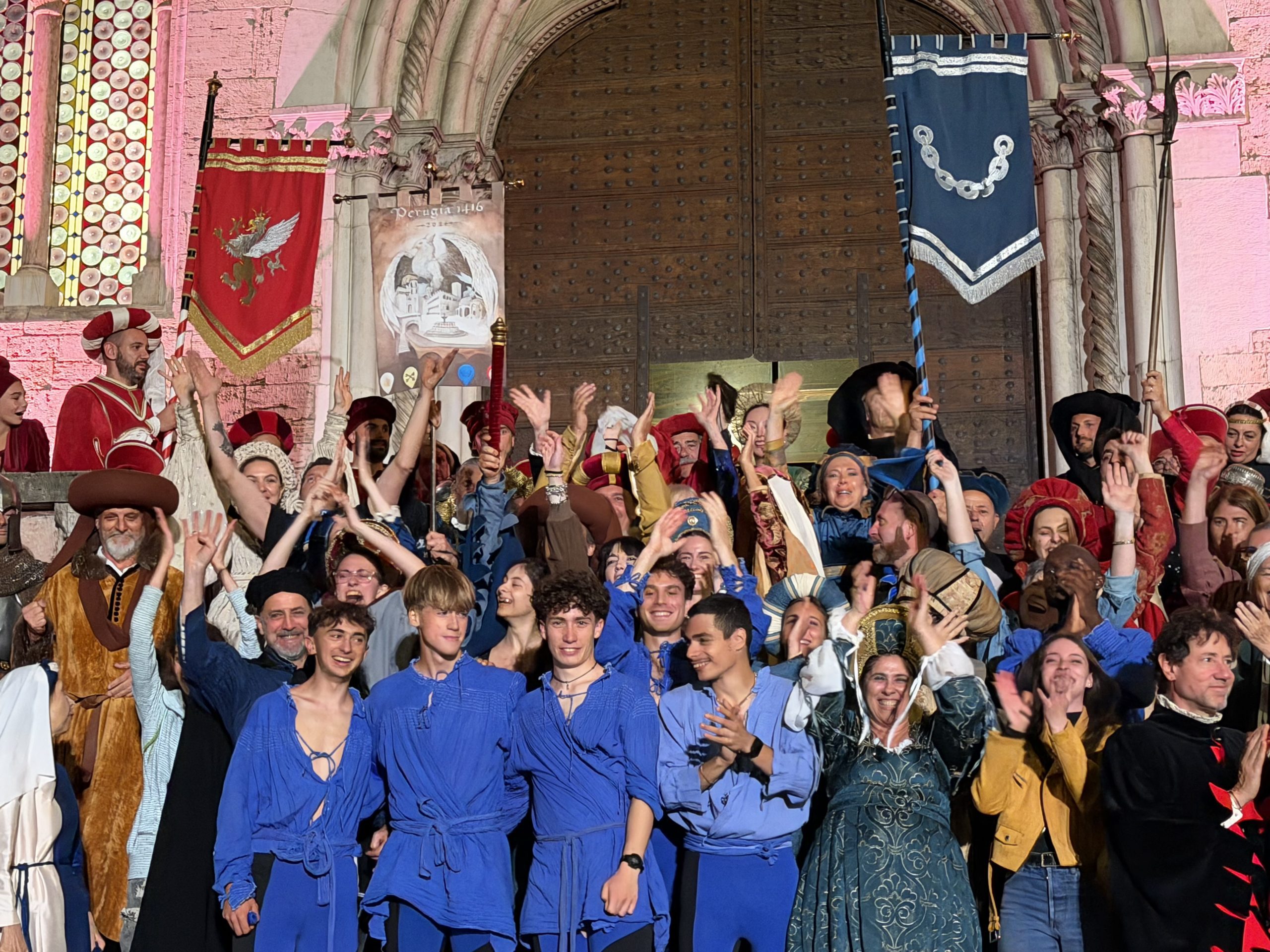 Perugia 1416, il Palio lo vince il Magnifico Rione di Porta Santa Susanna (foto) 58 Perugia 1416, il Palio lo vince il Magnifico Rione di Porta Santa Susanna (foto) 57