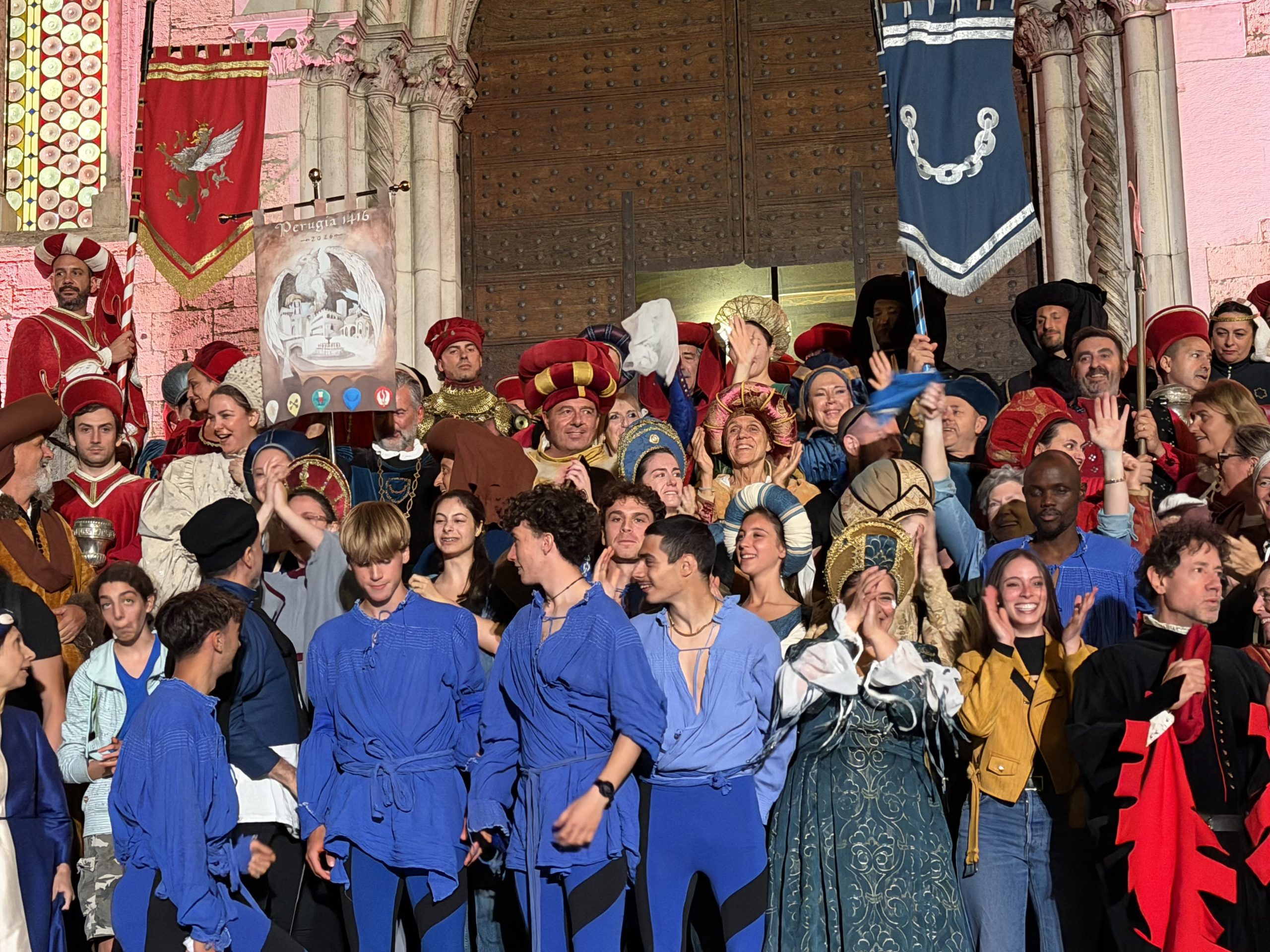 Perugia 1416, il Palio lo vince il Magnifico Rione di Porta Santa Susanna (foto) 62 Perugia 1416, il Palio lo vince il Magnifico Rione di Porta Santa Susanna (foto) 61