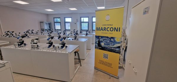 Il Ministero sceglie Foligno: il Liceo Marconi e il Leonardo da Vinci tra le eccellenze del PNRR Scuola 4 Il Ministero sceglie Foligno: il Liceo Marconi e il Leonardo da Vinci tra le eccellenze del PNRR Scuola 3