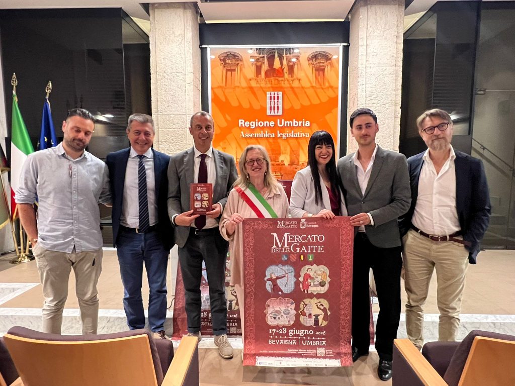 Bevagna torna nel Medioevo: al via la 37esima edizione del Mercato delle Gaite 8 Bevagna torna nel Medioevo: al via la 37esima edizione del Mercato delle Gaite 7