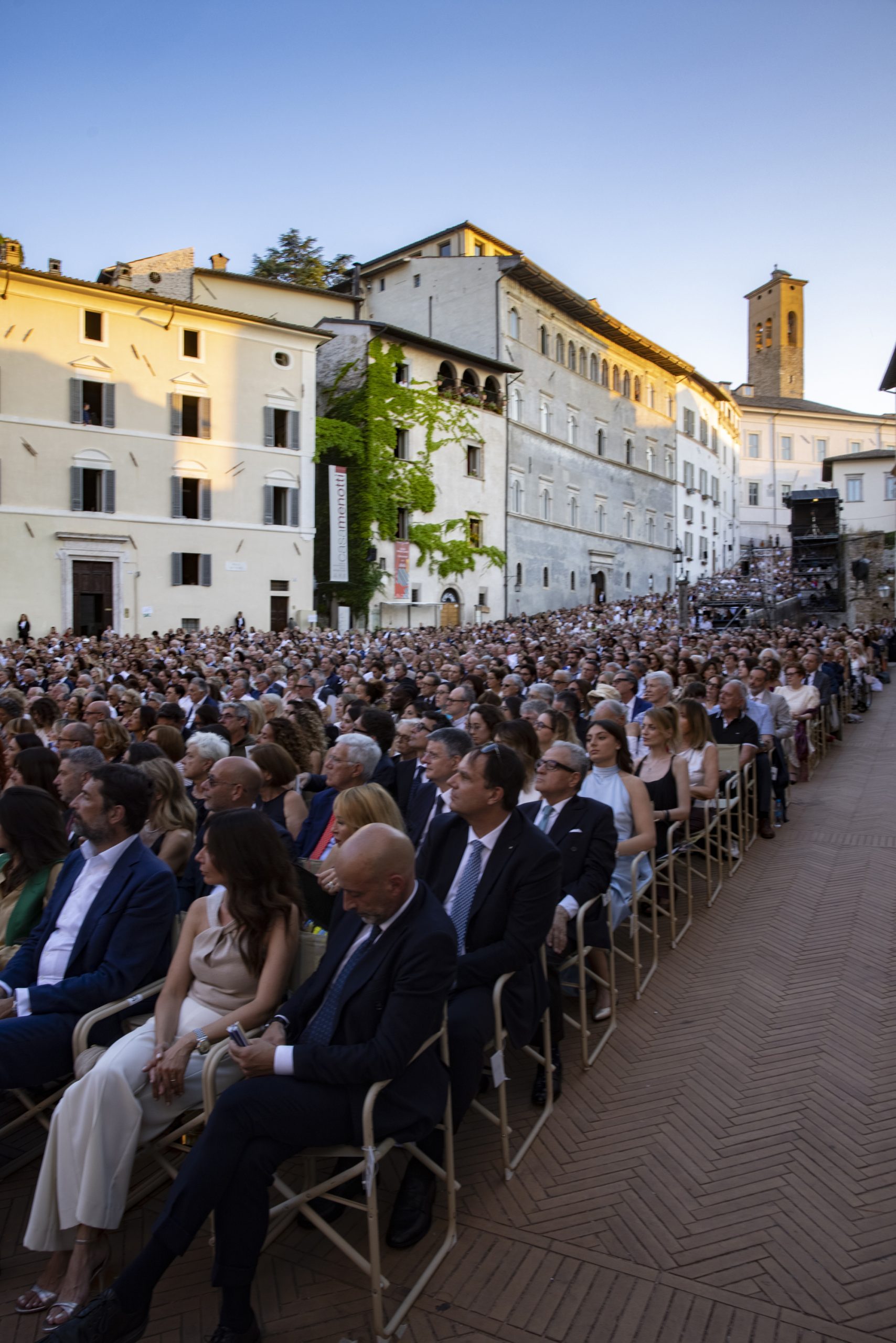 Spoleto saluta il Festival dei Due Mondi tra applausi e standing ovation 20 Spoleto saluta il Festival dei Due Mondi tra applausi e standing ovation 19
