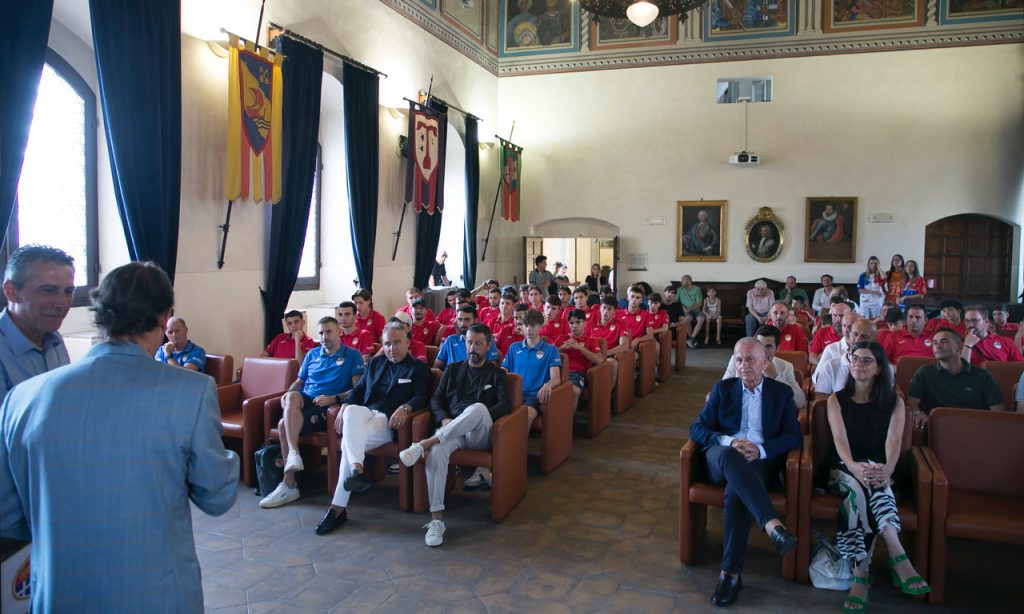 L’Assisi Calcio di Riccardo Gaucci si presenta: ecco squadra, staff e nuove divise (foto+video) 14