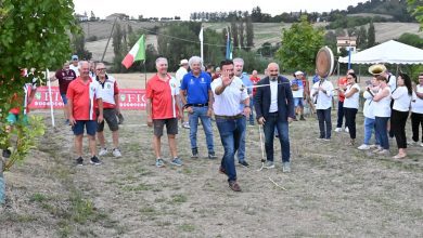 Successo per il 53° Campionato Italiano di Ruzzolone a Collestrada: 600 partecipanti in gara 38 Successo per il 53° Campionato Italiano di Ruzzolone a Collestrada: 600 partecipanti in gara 37
