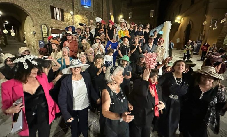 Panicale fa il pieno con la 14ª edizione di “Fili in Trama” 2 Panicale fa il pieno con la 14ª edizione di “Fili in Trama” 1