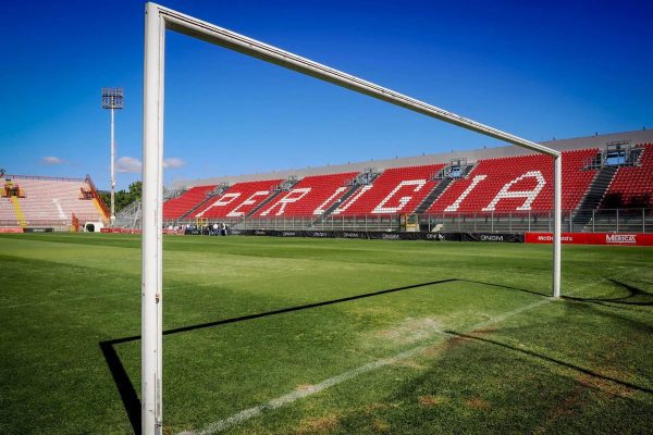 Stadio Curi Perugia, completati i lavori della tribuna est: presto il cantiere in curva nord (foto) 8 Stadio Curi Perugia, completati i lavori della tribuna est: presto il cantiere in curva nord (foto) 7