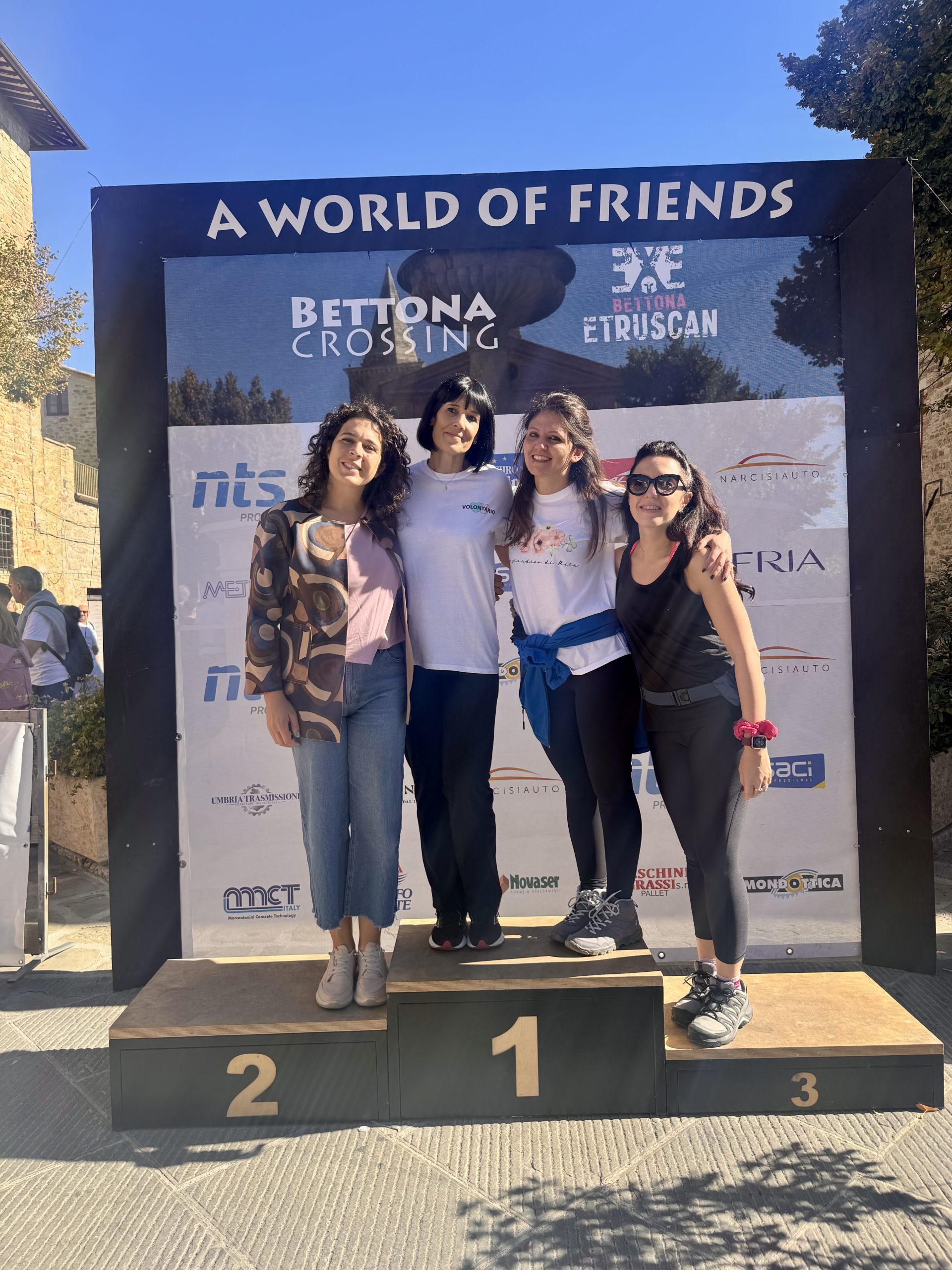 L’energia di Umbria Crossing conquista Bettona: sport, solidarietà e un grande abbraccio per la Pediatria di Perugia (foto) 32 L’energia di Umbria Crossing conquista Bettona: sport, solidarietà e un grande abbraccio per la Pediatria di Perugia (foto) 31