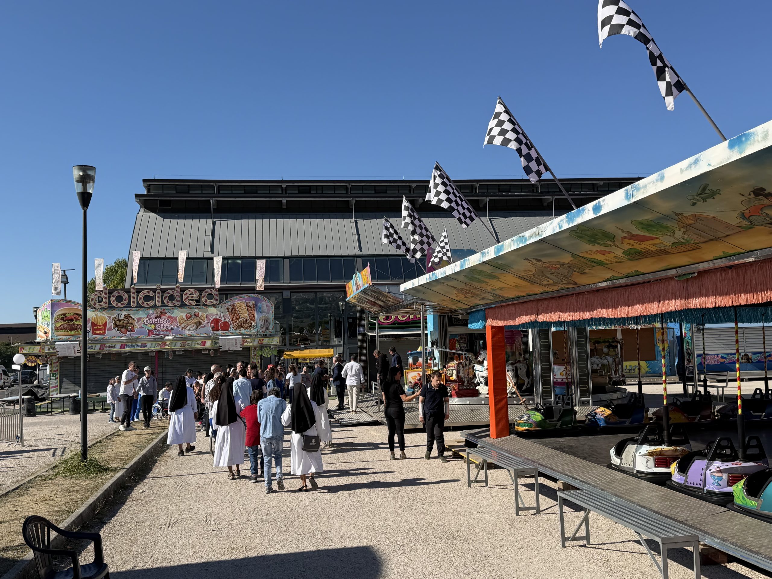 Una mattinata inclusiva al Luna Park di Assisi: dal 10 ottobre i Baracconi a Perugia (foto+video) 5 Una mattinata inclusiva al Luna Park di Assisi: dal 10 ottobre i Baracconi a Perugia (foto+video) 4