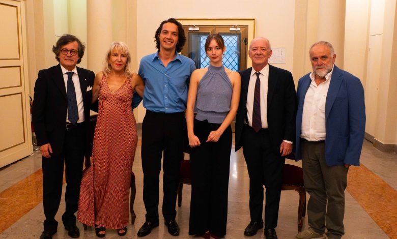 Il Premio Spoleto Gioielli 2026 ad Aurora Bertoldi e Stepan Polishchuk 2 Il Premio Spoleto Gioielli 2026 ad Aurora Bertoldi e Stepan Polishchuk 1