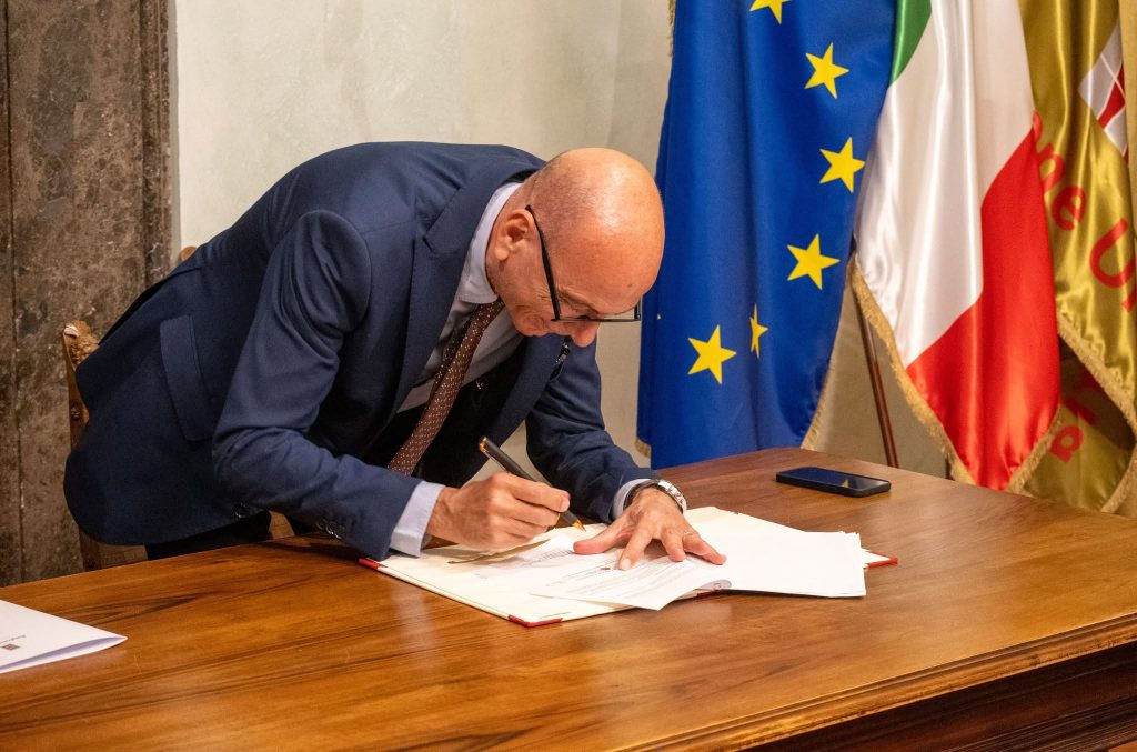 Arpa Umbria e Fondazione Umbria insieme contro gli sprechi e la povertà energetica 4 Arpa Umbria e Fondazione Umbria insieme contro gli sprechi e la povertà energetica 3