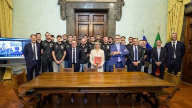 Sir Susa Scai Perugia ricevuta da Ferdinandi, Meloni e Proietti: le istituzioni al fianco dei Block Devils 3 Sir Susa Scai Perugia ricevuta da Ferdinandi, Meloni e Proietti: le istituzioni al fianco dei Block Devils 2