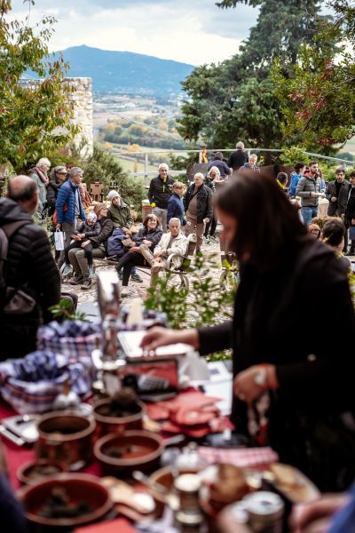 Campello sul Clitunno, torna la "Festa dei frantoi e dei castelli" 22 Campello sul Clitunno, torna la "Festa dei frantoi e dei castelli" 21