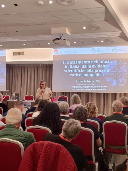 Afasia, l’Umbria si illumina di rosso: 28 Comuni in campo per sensibilizzare 37
