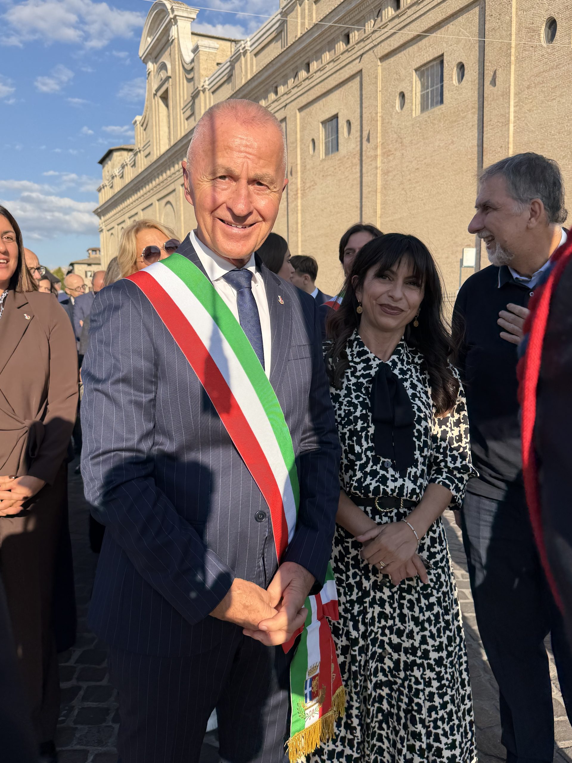San Francesco, ottocentenario: il sindaco di Assisi accoglie i Comuni d’Italia (foto) 4 San Francesco, ottocentenario: il sindaco di Assisi accoglie i Comuni d’Italia (foto) 3