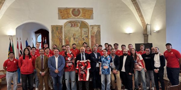 Rugby Perugia, è tempo di Serie A: presentata in Comune la squadra biancorossa 4 Rugby Perugia, è tempo di Serie A: presentata in Comune la squadra biancorossa 3